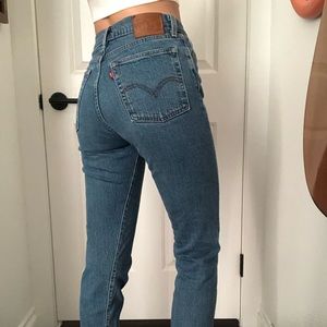 Levi's 501 wedgie fit jeans